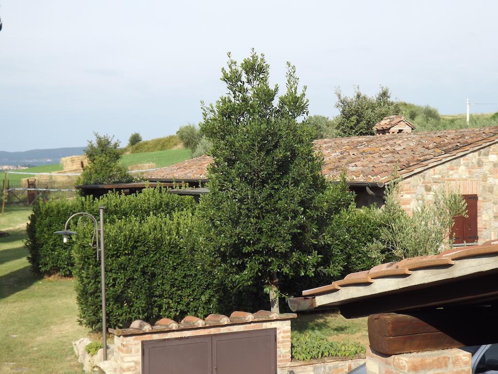 Agriturismo Il Canto Della Gallina Hotell Villastrada  Rum bild